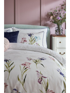 Комплект постельного белья Laura Ashley Hawling Irises 230 x 220 и 2 наволочки 50 x 60 см